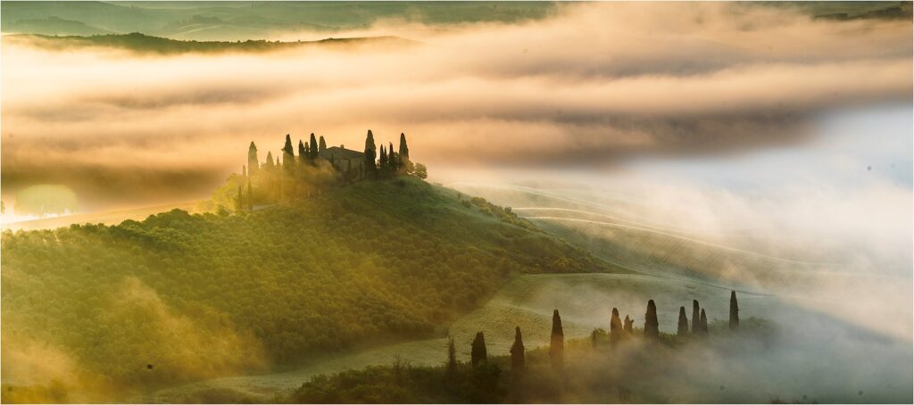 David Gibson - Podere Belvedere, Val D'Orcia morning mists